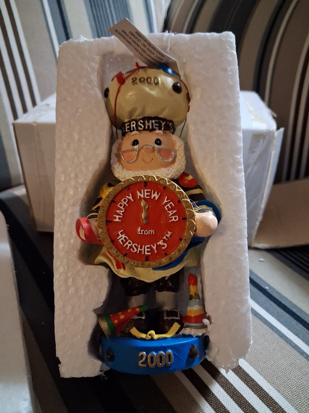 Hershey's Vintage New Years 2000 Figurine In Box